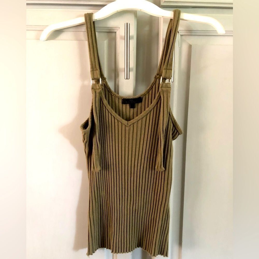 THE range Vital Rib Hardware Tank in Utility​